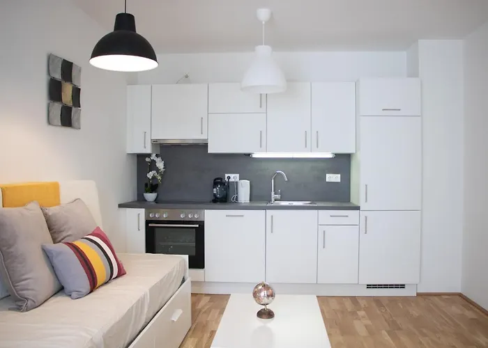 Flat2go Modern - Harmony Of And Nature * וינה