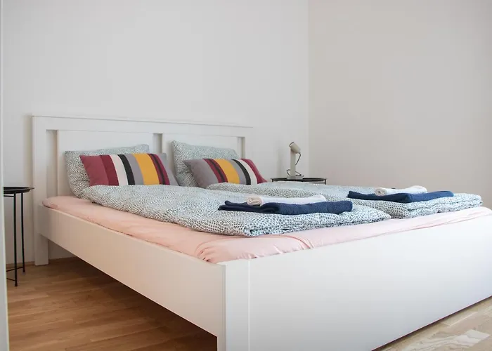 Flat2go Modern - Harmony Of And Nature